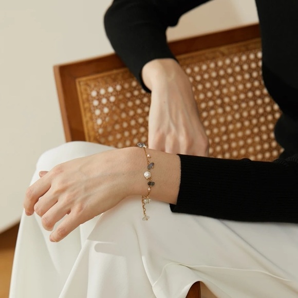 NEW 18k Gold Plated Gemstone Pearl Bracelet - Picture 4 of 6